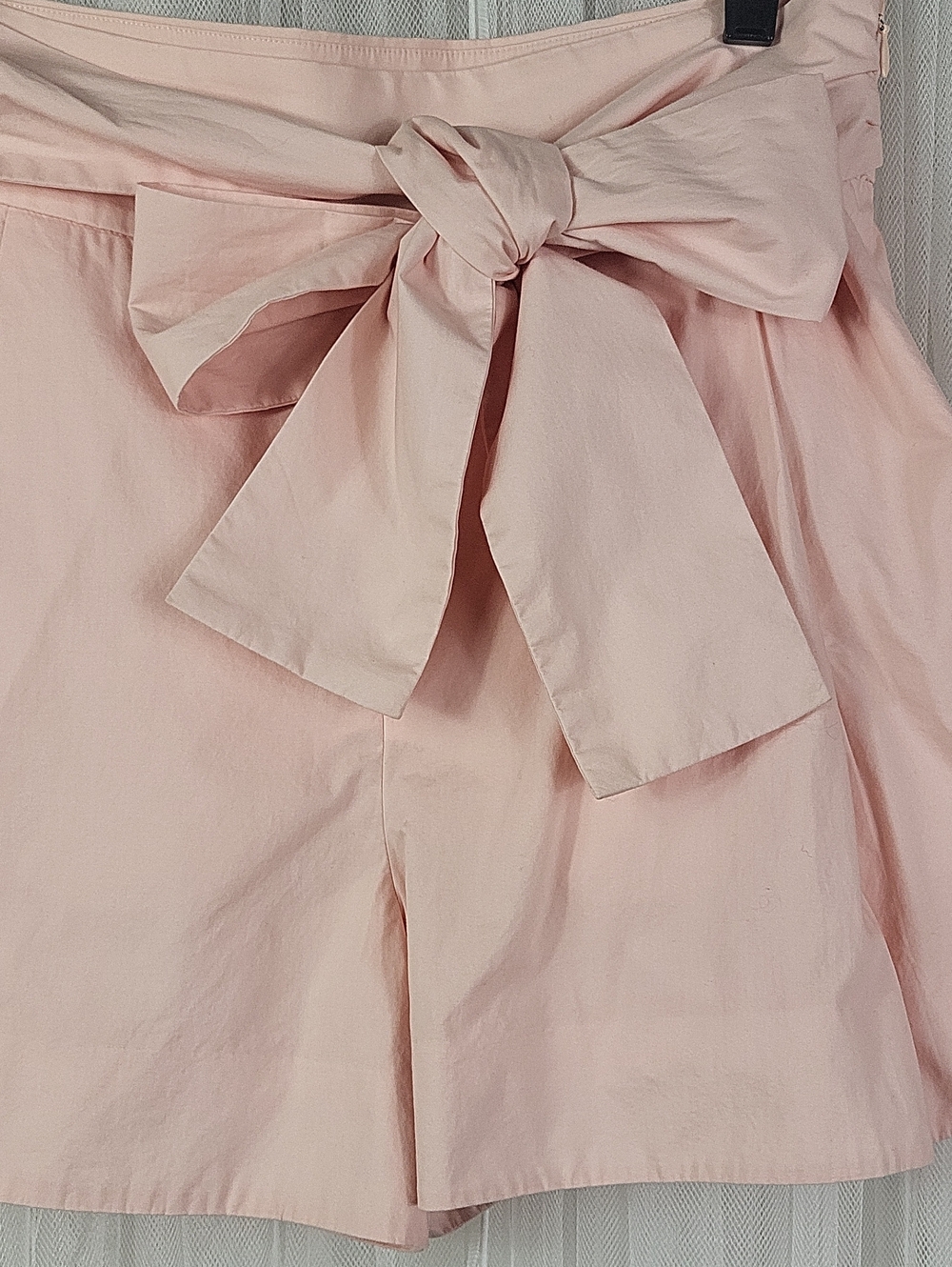 J Crew tie-waist short in cotton poplin/baby pink. Size 10